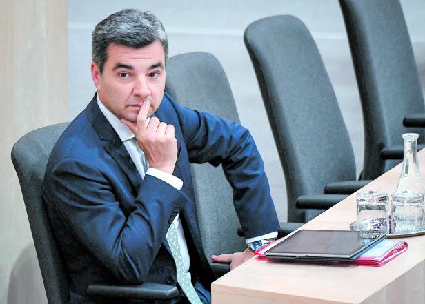 BUNDESRAT: PESCHORN BUNDESRAT: PESCHORN