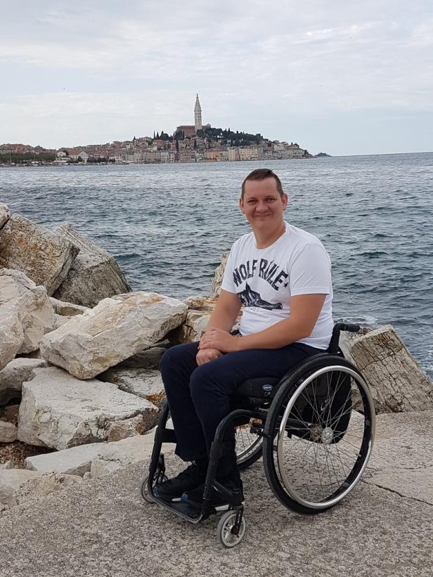 Mistelbacher baut trotz Rollstuhl sein eigenes Haus