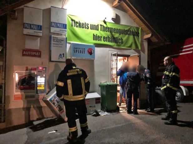 Zigarettenautomat in Neunkirchen mit Knallkörper gesprengt