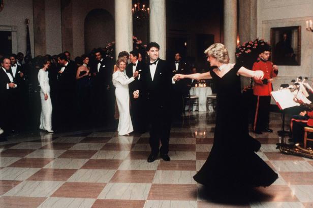 Nach erfolgloser Auktion: Diana-Kleid fand doch Käufer