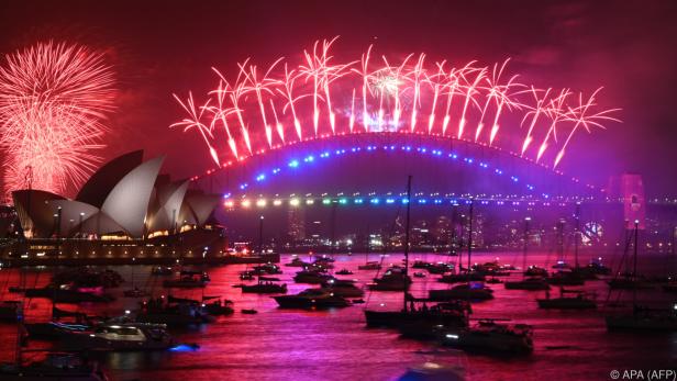 In Sydney war ein spektakuläres Feuerwerk über dem Hafen zu sehen