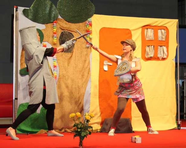 Tetra-Ritter(in) kämpft für Bäume