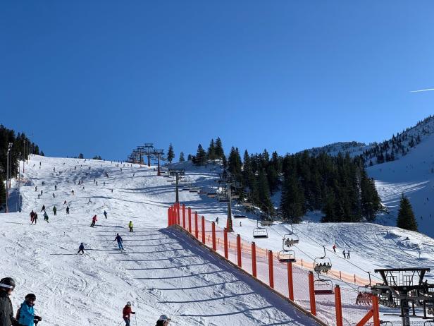 Skigebiet Hochkar in NÖ überfüllt: Zufahrt gesperrt
