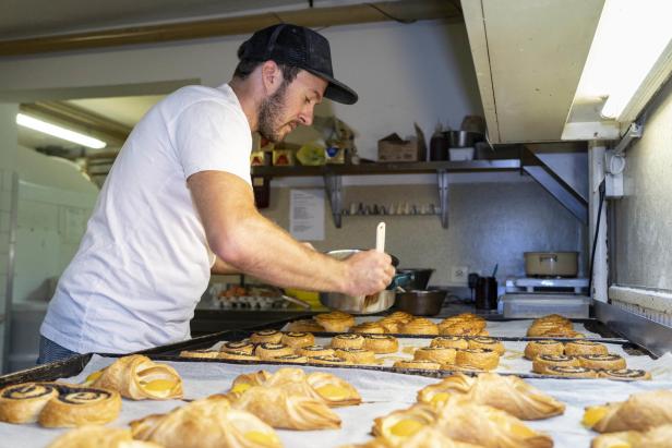 Warum Bäcker wieder auf traditionelles Handwerk setzen