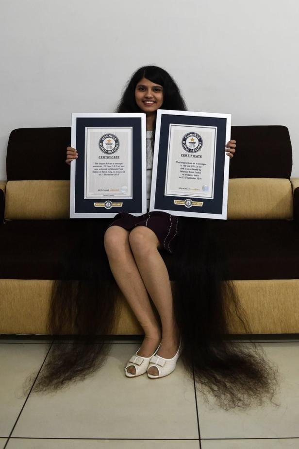 1,90 Meter: Inderin ist "Teenager mit längsten Haaren der Welt"