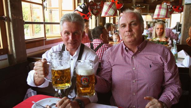 Hoeneß-Rückzug nach vier Jahrzehnten bei Bayern fix