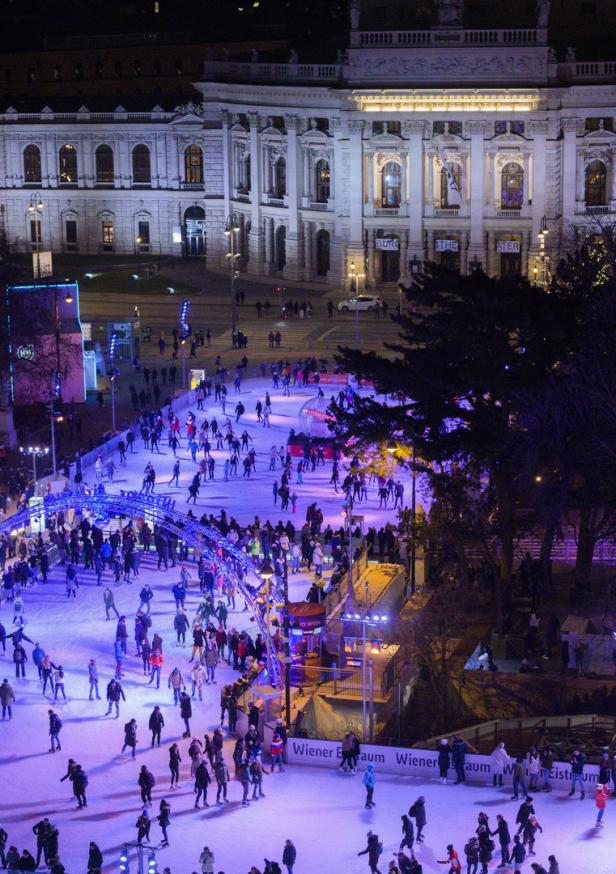 Strahlend auf die Eis-Terrasse: Der 25. Wiener Eistraum eröffnete
