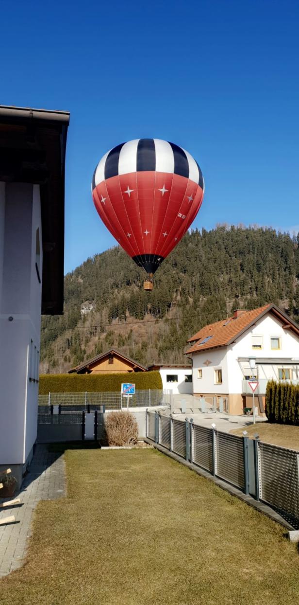 Heißluftballon steuerte in Stromleitung: Zwei Verletzte