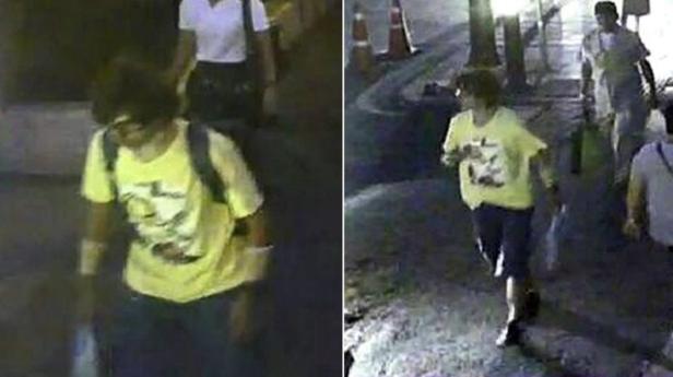 Zwei Überwachungsaufnahmen einer Person mit gelbem T-Shirt und Rucksack.