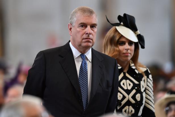 Skandal-Foto: Ex-Sprecher der Queen geht mit Prinz Andrew hart ins Gericht