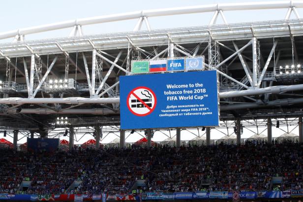 Zigarettenverbot am Tivoli: Vorbild für die ganze Bundesliga?
