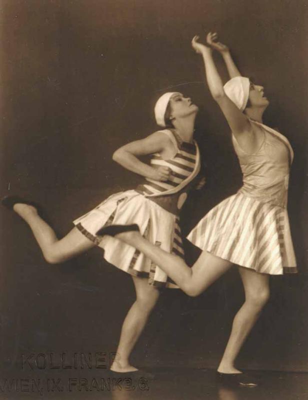 "Tanz der Hände" im Photoinstitut Bonartes