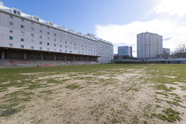 Sandkiste statt Fußballplatz: FavAC muss Heimspiele absagen