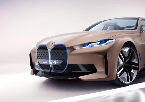 p90385010_highres_bmw-concept-i4-02-20.jpg