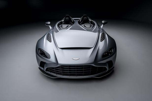 aston_martin_v12_speedster_2-jpg.jpg