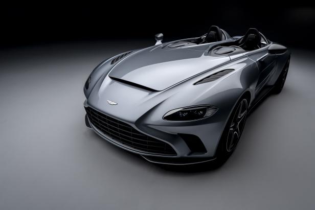 aston_martin_v12_speedster_1-jpg.jpg