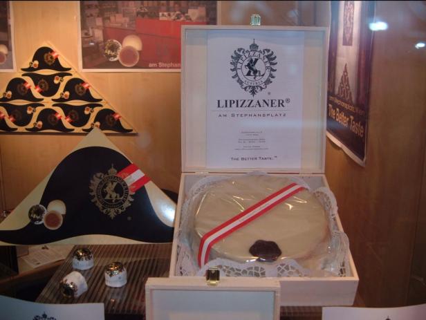 Zum Wiehern: Streit um die echte Lipizzaner-Torte