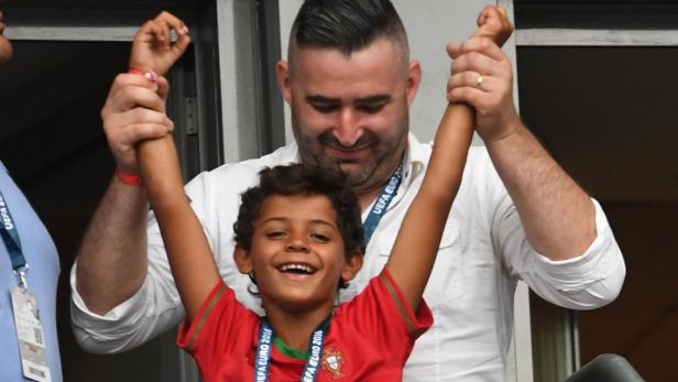 Der kleine Ronaldo fieberte mit Papa mit
