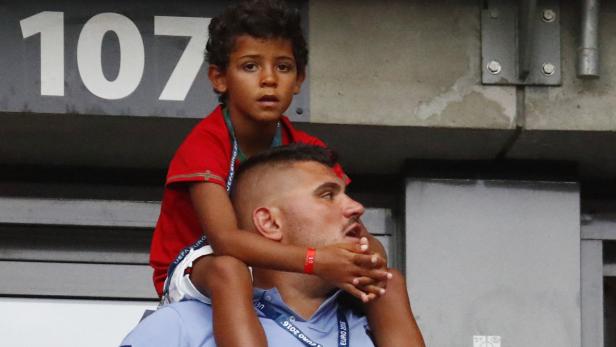 Der kleine Ronaldo fieberte mit Papa mit
