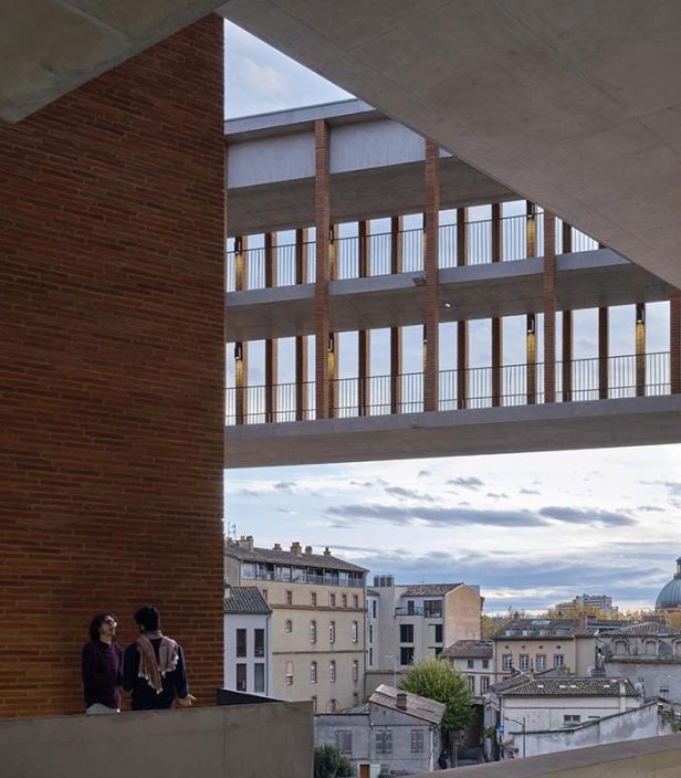 … fügt sich elegant ins historische Stadtbild ein S_Toulouse_3