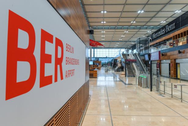 Coronavirus: Berliner Chaos-Flughafen BER hält an Eröffnung fest