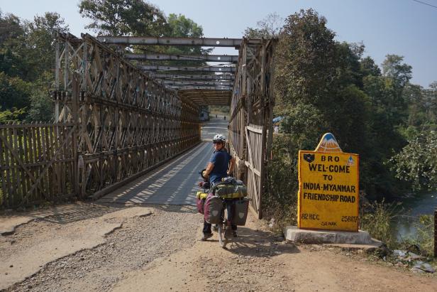 Von Nebersdorf bis Myanmar: Ein Jahr mit dem Rad unterwegs