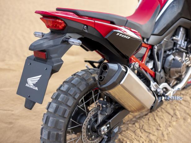 189360_20ym_africa_twin_exhaust.jpg