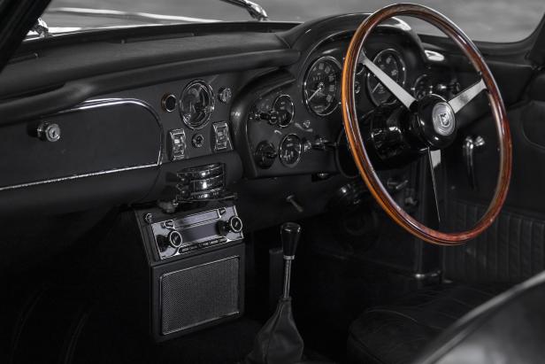 aston_martin_db5_vantage_3-jpg.jpg
