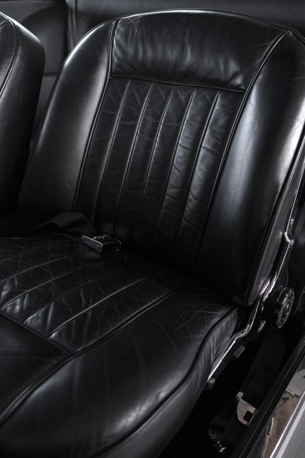 aston_martin_db5_vantage_4-jpg.jpg