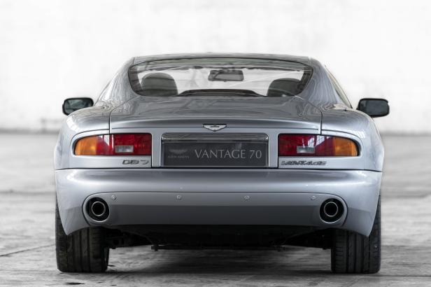 aston_martin_db7_v12_vantage_1-jpg.jpg