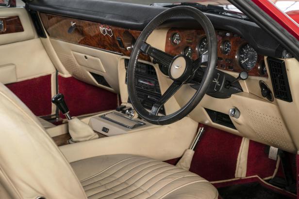 aston_martin_v8_vantage_1977-1990_3-jpg.jpg