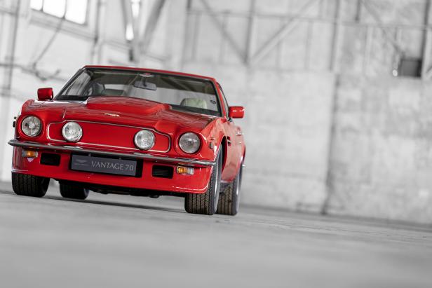 aston_martin_v8_vantage_1977-1990_5-jpg.jpg