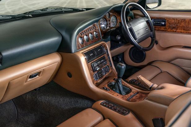 aston_martin_v8_vantage_v550_6-jpg.jpg
