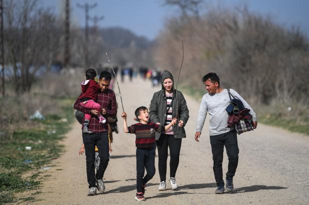 Flüchtlinge verlassen offenbar türkisch-griechische Grenze