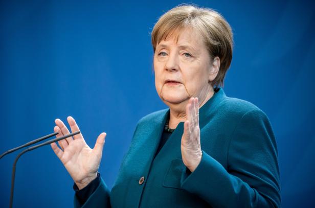 Von Johnson bis Merkel: Politiker im Homeoffice