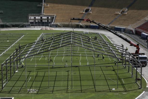 Das Stadion als Corona-Lazarett: In Brasilien wird umgebaut