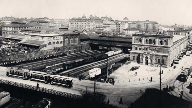 Vom Hafenbecken zum Shopping-Tempel