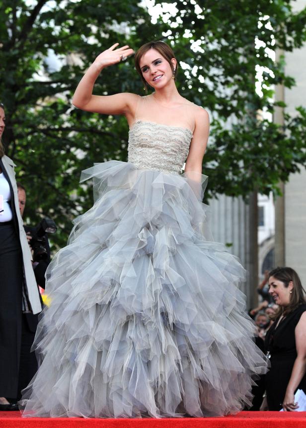 Stars in Oscar de la Renta-Roben