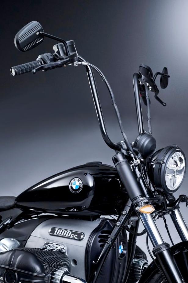 p90386363_lowres_the-bmw-r-18-04-2020.jpg