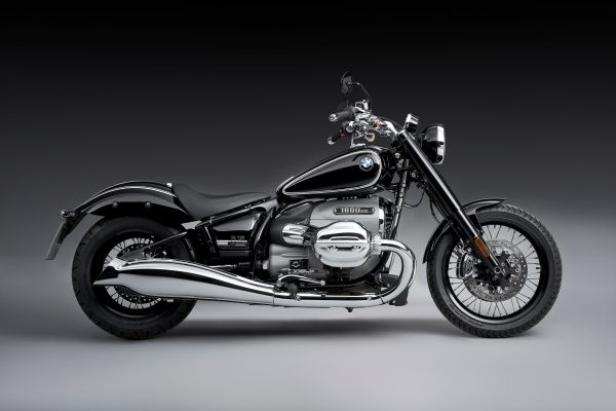 p90386408_lowres_the-bmw-r-18-first-e.jpg