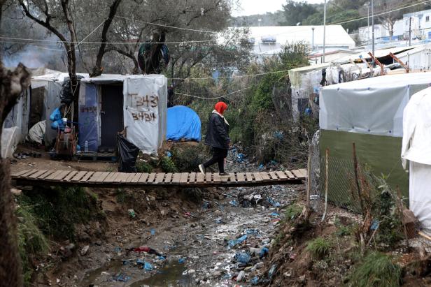 Coronavirus: 1.000 Migranten aus griechischen Camps ziehen in Hotels