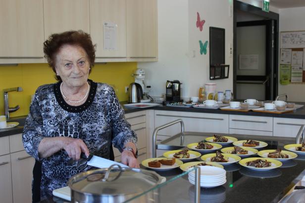 Nach 60 Ehejahren getrennt: Leben in der Sperrzone Altersheim 
