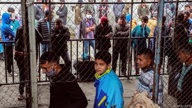 Blick auf ein Migrantenlager in Lesbos