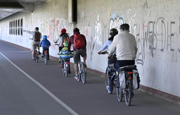 Grüne planen temporäre Radwege anstelle von Fahrspuren in Wien