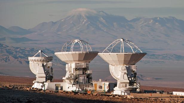 ALMA - Riesenteleskop auf 5.000 Metern