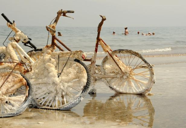 Das Tote Meer trocknet aus