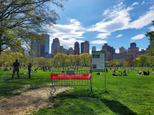 „Wetter ist Bedrohung“: Übervolle Parks in New York schüren Angst vor neuen Infektionen