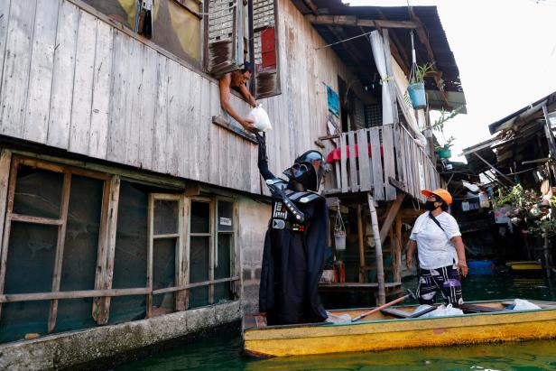 Darth Vader: Dunkle Macht kontrolliert Lockdown auf Philippinen