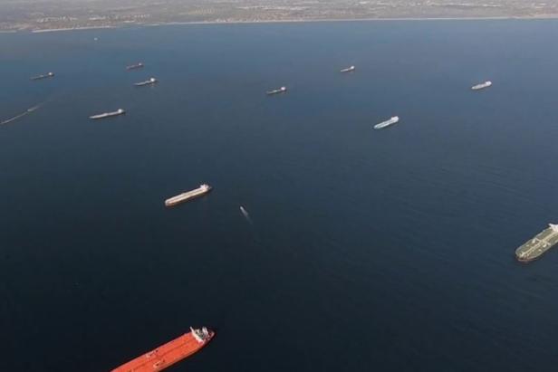 USA: Was ein Öltank-Foto über die Krise der Wirtschaft erzählt