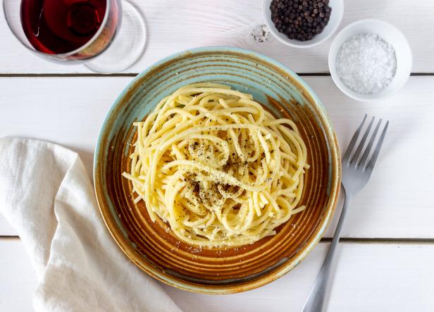 Spaghetti cacio e pepe - spaghetti with cheese and pepper ( Rome )